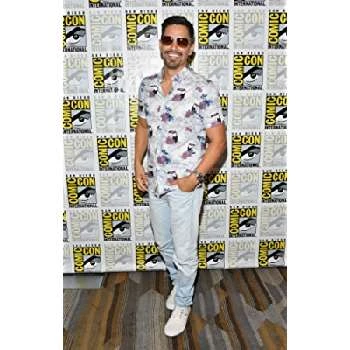Jay Hernandez Biography