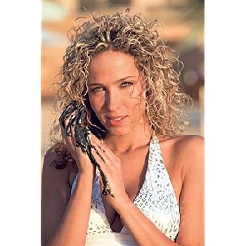 Jázmin Dammak - Networth, Bio, Wiki, Family, Birthday, Networth & More