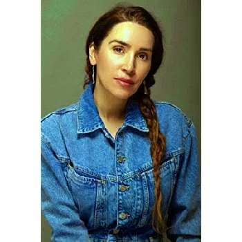 Jazmin Siguenza - Age, Bio, Birthdate, Family, Networth & More