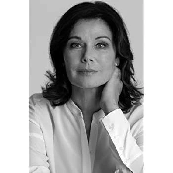 Jeanette Holmgren - Bio, Networth, Family, Age, Birthdate & More