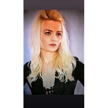 Jenn DeLeo - Age, Bio, Birthdate, Family, Networth & More