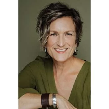 Jenn Forgie - Age, Bio, Birthdate, Family, Networth & More