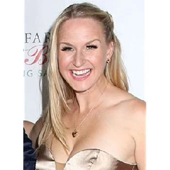 Jenn Gotzon - Age, Wiki, Birthdate, Bio, Networth, Family & More