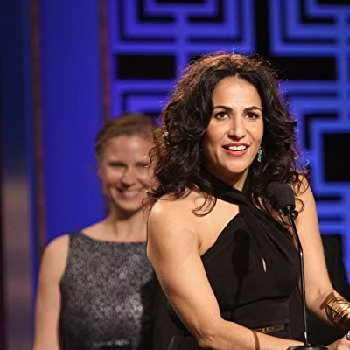 Jenni Konner - Family, Bio, Birthdate,Age, Networth , Wiki& More