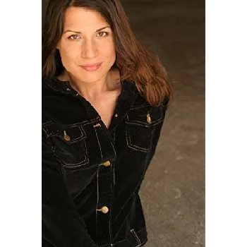 Jennifer Carta Biography