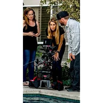 Jennifer Erwin - Age, Bio, Birthdate, Family, Networth & More