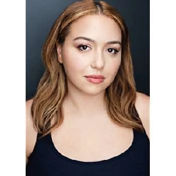 Jennifer Le Bron - Age, Bio, Birthdate, Family, Networth & More