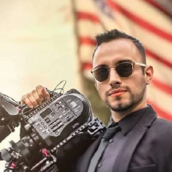 Jeshua De Horta Biography