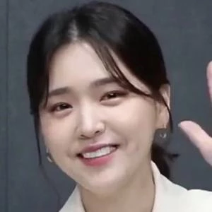 Kim Ji-eun Biography