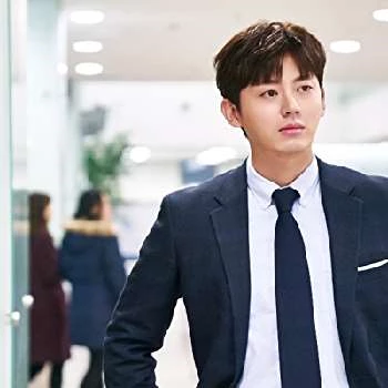 Ji-Hoon Lee - Age, Bio, Birthdate, Family, Networth & More