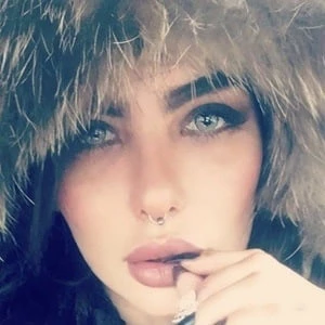 Angie Jibaja - Height, Bio, Wiki, Family, Birthplace, Networth & More