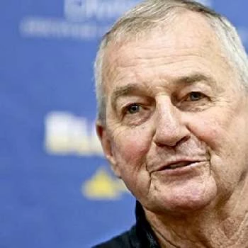 Jim Calhoun Biography
