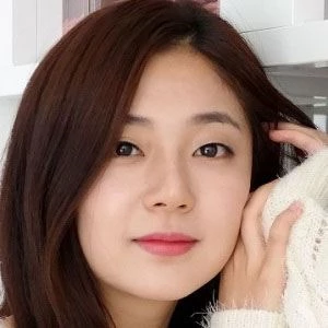 Baek Jin-hee Biography