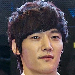 Choi Jin-hyuk Biography