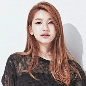 Kim Jin-kyung - Networth, Biography, Birthdate, Family & More