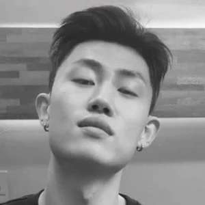 JinWoo Biography