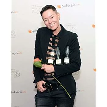 Jiz Lee - Birthplace, Bio, Wiki, Birthday, Family, Networth & More