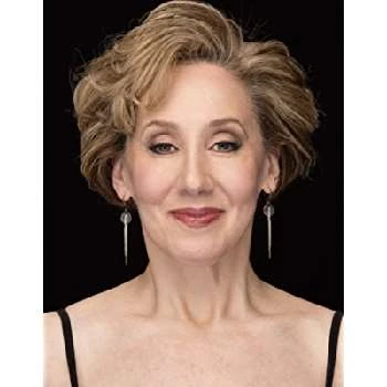 Joanna Glushak - Networth, Bio, Wiki, Family, Birthday, Networth & More