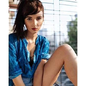 Joanna Robaczewska Biography