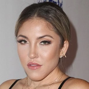 Joelle Ashley Biography