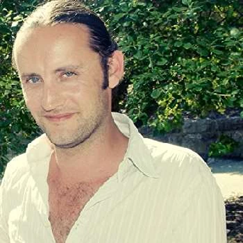 Jonathan Redmond - Age, Bio, Birthdate, Family, Networth & More