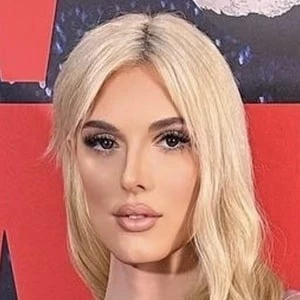 Emma Jonnz Biography