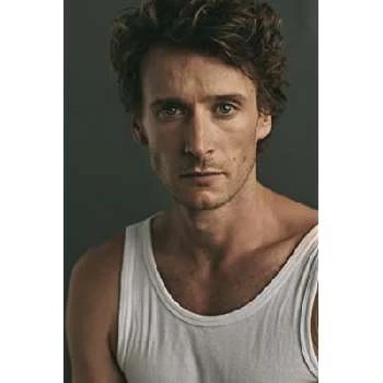 Jordan Mooney - Age, Bio, Birthdate, Family, Networth & More