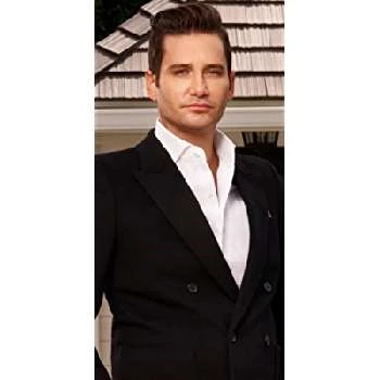 Josh Flagg Biography