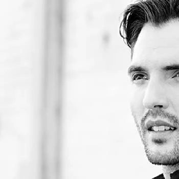 Joshua DesRoches Biography