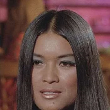 Josie Over - Adderess, Bio, Birthdate, Family, Wiki & More