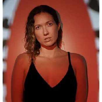 Joy Wolfe - Age, Bio, Birthdate, Family, Networth & More