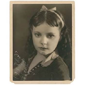 Joyce Coad - Parents, Networth, Bio, Birthdate, Family Wiki & More