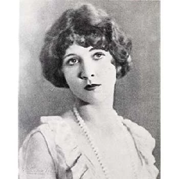 Julanne Johnston - Family, Bio, Wiki, Dat of Birth, Networth & More