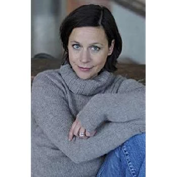 Jule Ronstedt - Age, Height, Birthdate, Family, Wiki & More