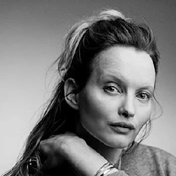 Julia Bache-Wiig Biography