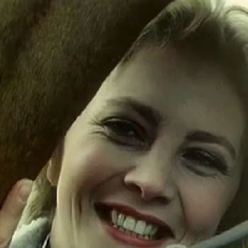 Julia Chambers - Networth, Bio, Wiki, Family, Birthday, Networth & More