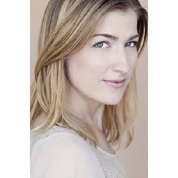 Julia Davis - Age, Bio, Birthdate, Family, Networth & More