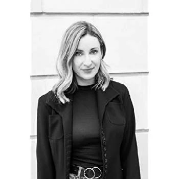 Julia Kennelly - Age, Bio, Birthdate, Family, Networth & More