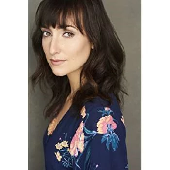 Julia Manis - Age, Bio, Birthdate, Family, Networth & More