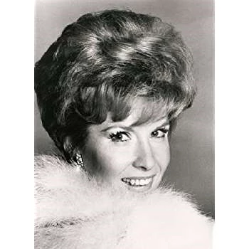 Julia Meade - Age, Bio, Birthdate, Family, Networth & More