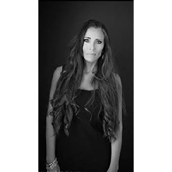 Julia Michelle Phares - Age, Bio, Birthdate, Family, Networth & More