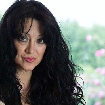 Julia Mondi - Age, Bio, Birthdate, Family, Networth & More