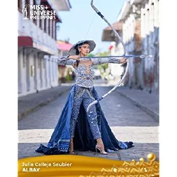 Julia Saubier Biography