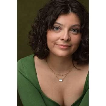 Julia Ungaro - Age, Bio, Birthdate, Family, Networth & More