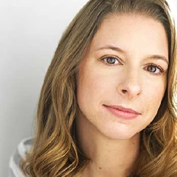 Julia VanderVeen - Age, Bio, Birthdate, Family, Networth & More