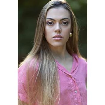 Julia Voraz - Age, Bio, Birthdate, Family, Networth & More