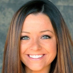 Holly Julian - Date Of Birth, Bio, Birthdate, Parents, Networth & More