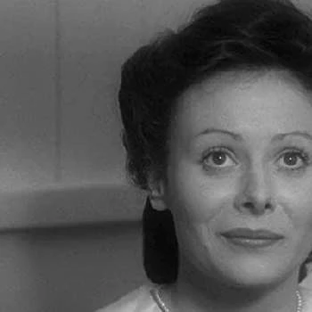 Julie Neesam - Age, Bio, Birthdate, Family, Networth & More