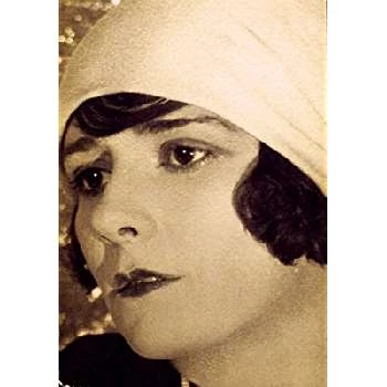 Juliet Brenon - Age, Bio, Birthdate, Family, Networth & More