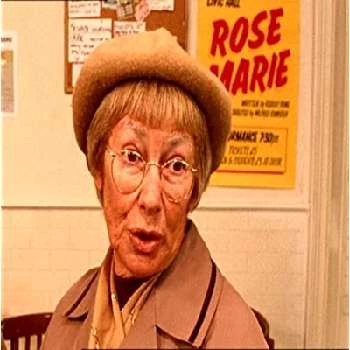 Juliette Kaplan - Birthdate, Age, Family, Bio, Networth & More